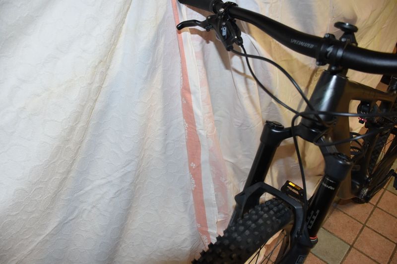Käytetty Specialized Epic Evo Comp 2023 2023 Mountainbike — kuva 13 / 14
