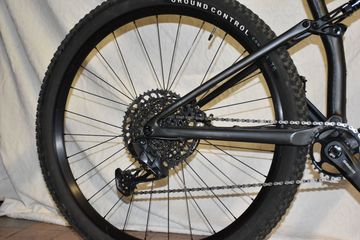 Käytetty Specialized Epic Evo Comp 2023 2023 Mountainbike — kuva 6 / 14