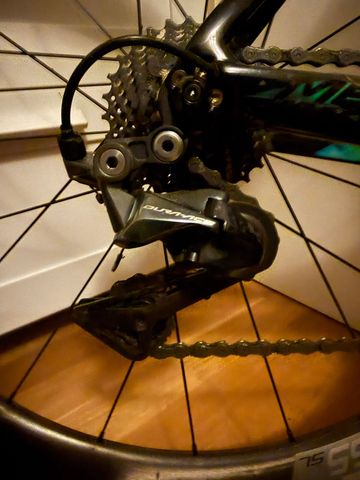 Używany Merida Reacto Limited 2018 Negro / Aurora 2018 Road & Gravel — zdjęcie 10 z 16