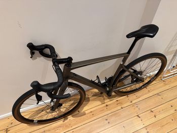 Used Cannondale SuperSix EVO SE 2023 2023 Road & Gravel, Light Gray — image 8 of 10
