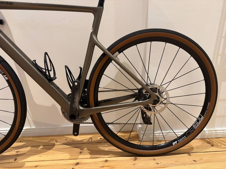 Used Cannondale SuperSix EVO SE 2023 2023 Road & Gravel, Light Gray — image 4 of 10