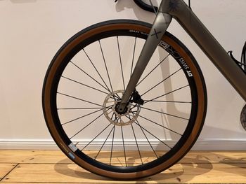Used Cannondale SuperSix EVO SE 2023 2023 Road & Gravel, Light Gray — image 9 of 10