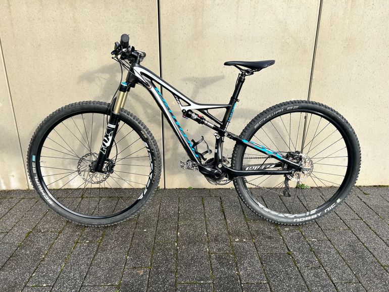 Used Specialized Camber Shimano GRX 2015 Mountainbike, Negro — image 1 of 4