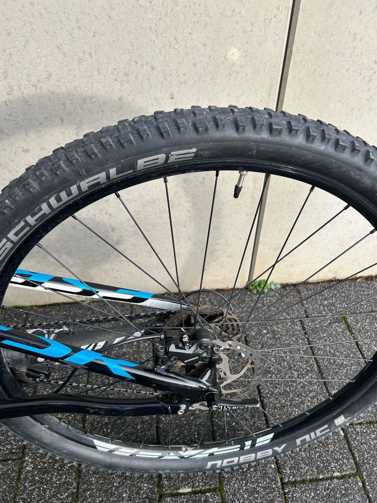 Used Specialized Camber Shimano GRX 2015 Mountainbike, Negro — image 3 of 4