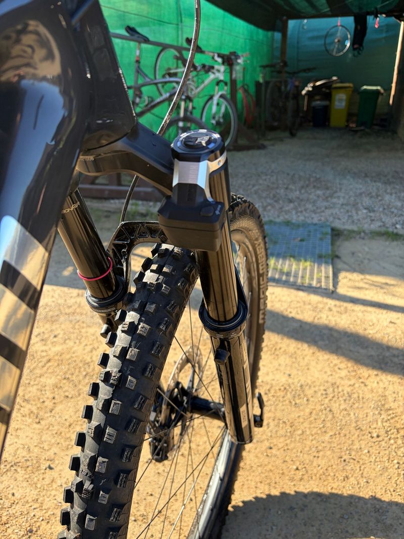 Propain Hugene Other SRAM 2024 Mountainbike d'occasion — image 7 sur 8