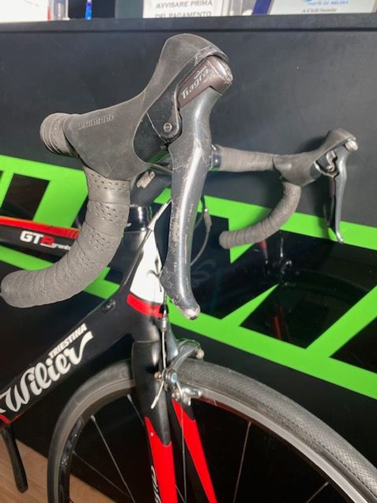 Used Wilier Gran Turismo 2018 Road & Gravel, Black — image 5 of 6