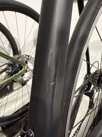 Used Specialized Tarmac Shimano 105 2016 Road & Gravel, Black — image 5 of 5