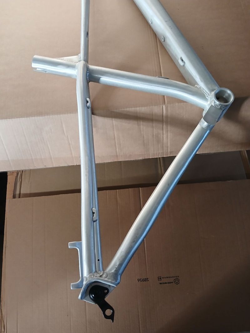 Tweedehands Qark Rage 29 2025 Mountainbike — afbeelding 6 van 10