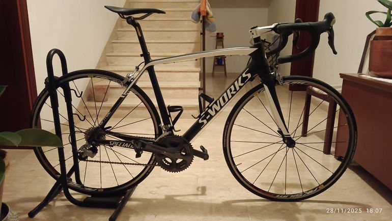 Used Specialized Tarmac Comp Compact Ultegra 2011 2011 Road & Gravel, Black — image 1 of 4
