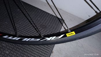 Used Specialized Tarmac Comp Compact Ultegra 2011 2011 Road & Gravel, Black — image 4 of 4