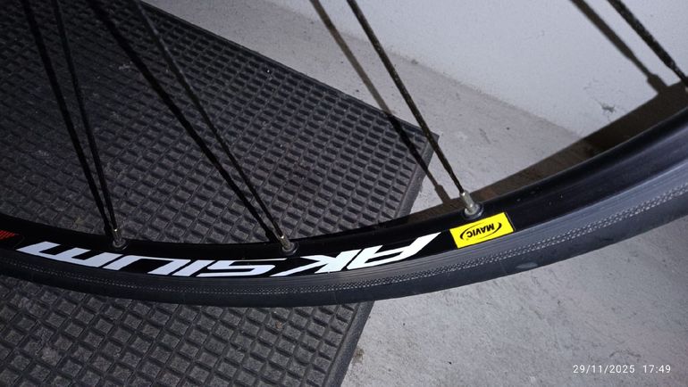 Used Specialized Tarmac Comp Compact Ultegra 2011 2011 Road & Gravel, Black — image 4 of 4
