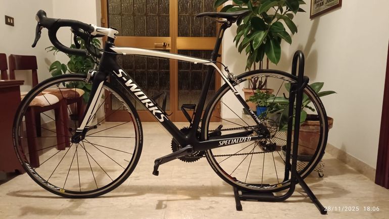 Used Specialized Tarmac Comp Compact Ultegra 2011 2011 Road & Gravel, Black — image 2 of 4