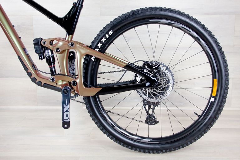 Used Giant Giant Trance X Advanced Pro SE 2024 Mountainbike — image 14 of 20