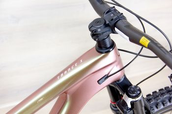 Used Giant Giant Trance X Advanced Pro SE 2024 Mountainbike — image 10 of 20