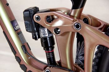Used Giant Giant Trance X Advanced Pro SE 2024 Mountainbike — image 16 of 20