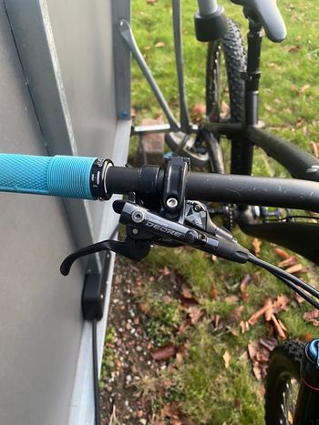 Used Dartmoor Hornet 2018 2018 Mountainbike, Black, 27.5 — image 6 of 7