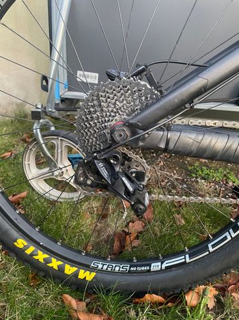 Used Dartmoor Hornet 2018 2018 Mountainbike, Black, 27.5 — image 3 of 7