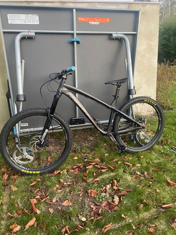 Used Dartmoor Hornet 2018 2018 Mountainbike, Black, 27.5 — image 1 of 7