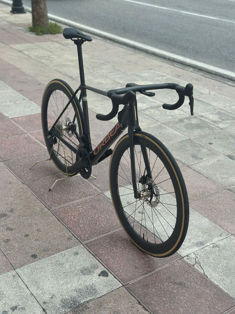 Used Orbea Orca M20iltd Pwr 2026 2026 Road & Gravel — image 4 of 10
