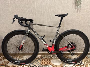 Used Factor ALUTO 2025 Road & Gravel, Light Gray — image 2 of 3