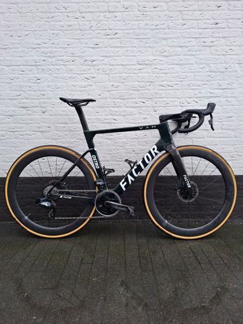 Factor, OSTRO VAM SRAM Force eTap AXS 2023