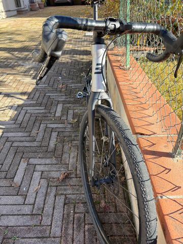 Tweedehands Basso Tera SRAM Apex 2024 Road & Gravel — afbeelding 2 van 6