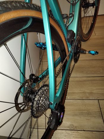 Used Bianchi Impulso RC Force AXS disc 2024 2024 Road & Gravel, Green — image 5 of 8