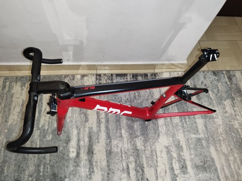 Used BMC Teammachine SLR01 THREE 2019 Frameset 2019 Road & Gravel, Red — image 3 of 15