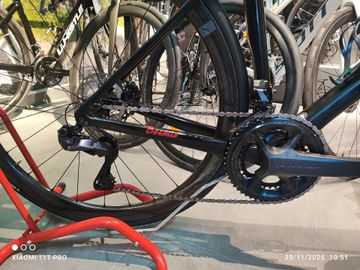 Gebrauchtes Colnago V3 Shimano Ultegra Di2 (12 Speed) 2024 Road & Gravel, Schwarz — Bild 3 von 6