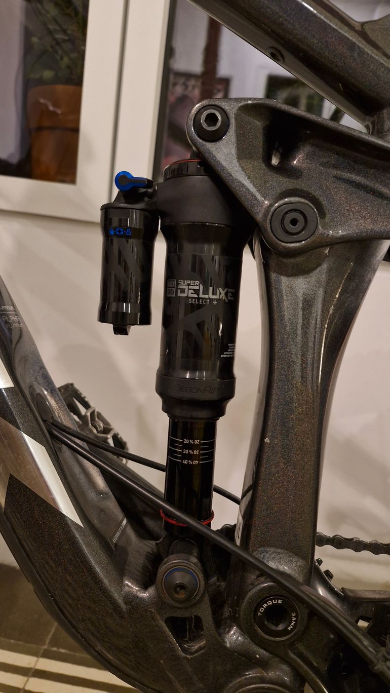 Used Trek Remedy 8 2022 Mountainbike, Black — image 3 of 12