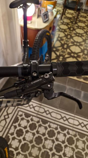 Used Trek Remedy 8 2022 Mountainbike, Black — image 5 of 12
