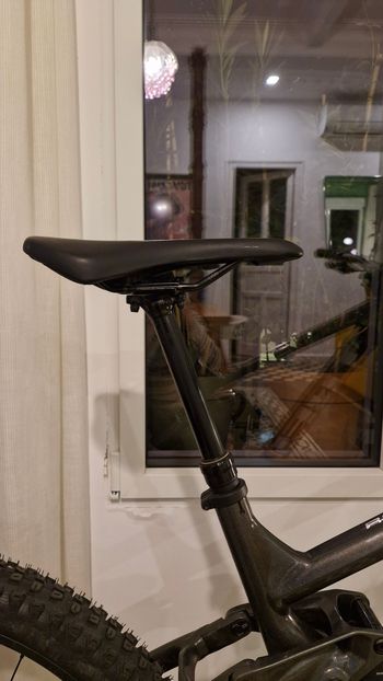 Used Trek Remedy 8 2022 Mountainbike, Black — image 10 of 12