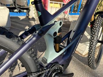 Tweedehands Orbea Wild Shimano Deore XT 2026 Mountainbike — afbeelding 7 van 8