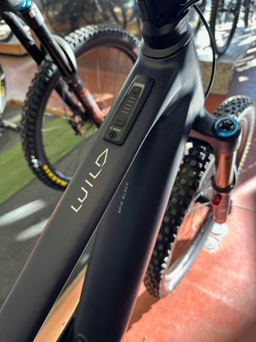 Tweedehands Orbea Wild Shimano Deore XT 2026 Mountainbike — afbeelding 3 van 8