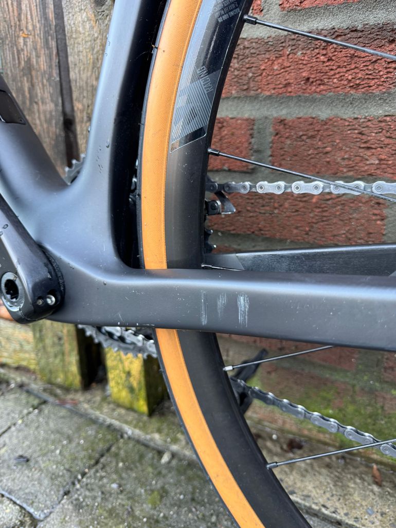 Used Orbea ORCA M30iLTD PWR 2023 2023 Road & Gravel, Black — image 8 of 9