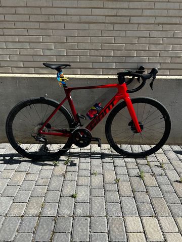 Käytetty Giant Propel Advanced 2 2024 2024 Road & Gravel — kuva 3 / 8