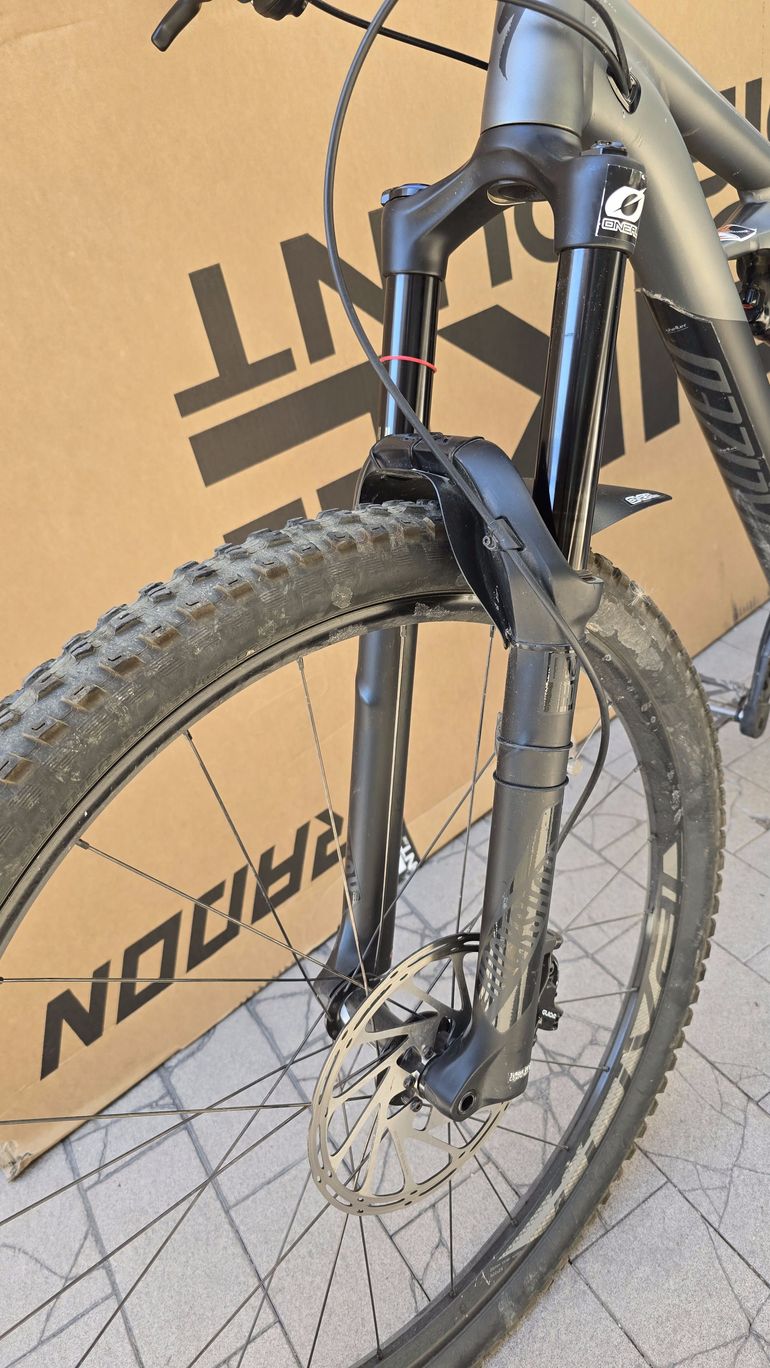 Used Specialized Enduro SRAM Red eTap AXS 2018 Mountainbike, Black — image 6 of 7