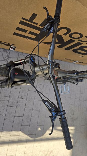 Used Specialized Enduro SRAM Red eTap AXS 2018 Mountainbike, Black — image 3 of 7