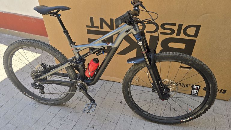 Used Specialized Enduro SRAM Red eTap AXS 2018 Mountainbike, Black — image 4 of 7