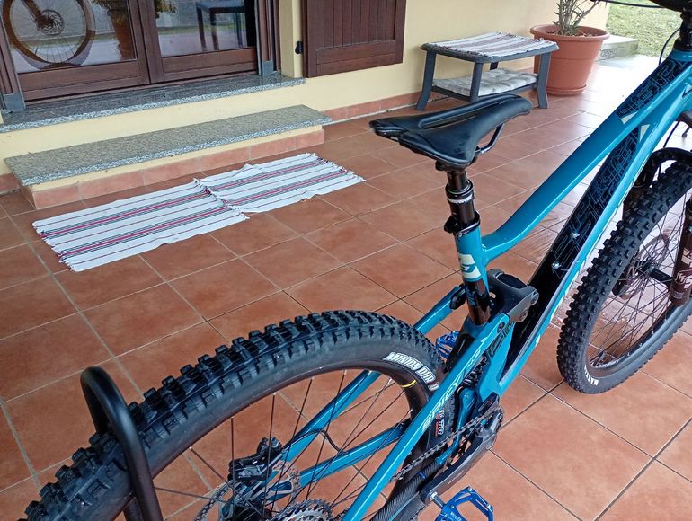 Used Lapierre Spicy 4.9 2021 2021 Mountainbike, Blue, 29 — image 4 of 11