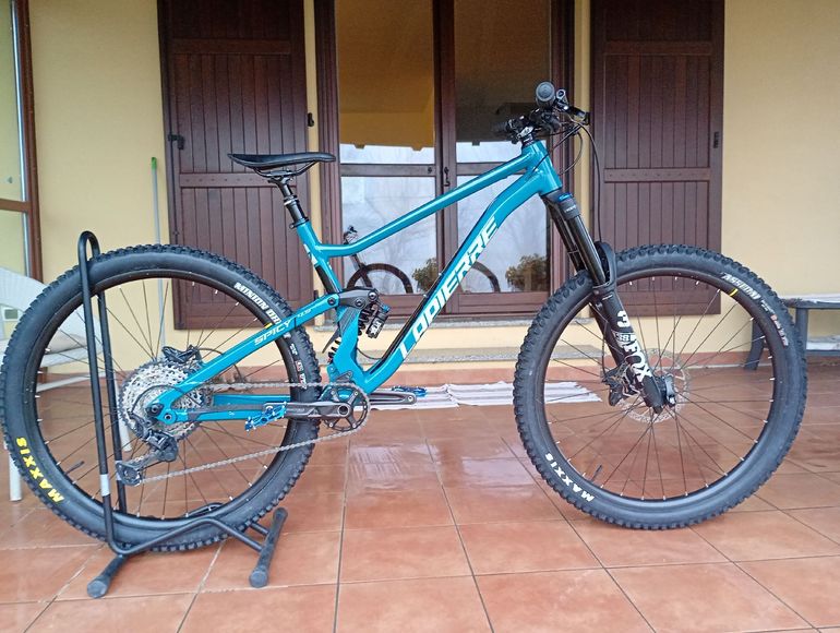 Used Lapierre Spicy 4.9 2021 2021 Mountainbike, Blue, 29 — image 1 of 11