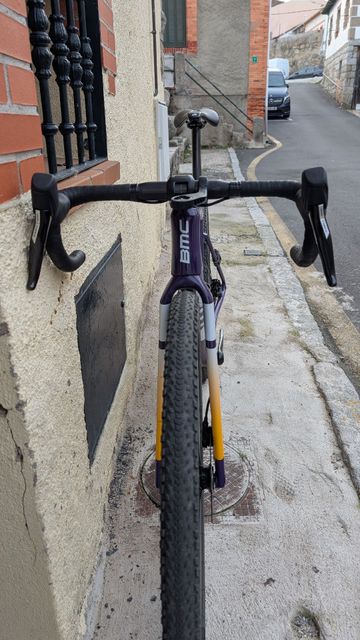 Gebrauchtes BMC Kaius SRAM Force eTap AXS 2024 Road & Gravel, Violett — Bild 2 von 5