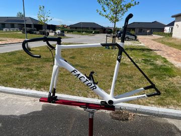 Used Factor O2 Frameset Frameset 2020 Road & Gravel, White — image 2 of 10