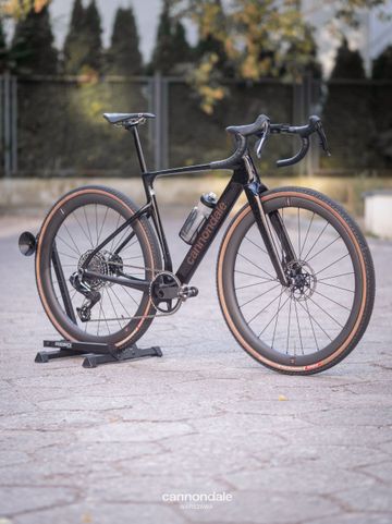 Cannondale SuperX 1 Force AXS CPO 2025 Momo Design 2025 Road & Gravel usato