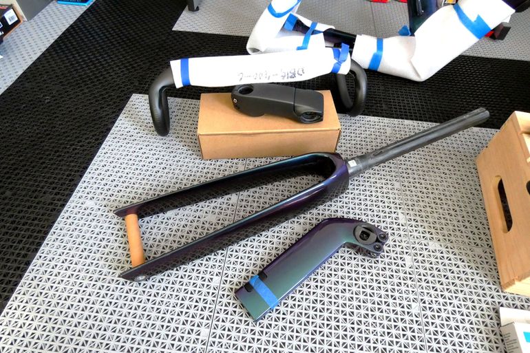 Used Trek Madone SLR 9 2022 Frameset 2022 Road & Gravel, Blue — image 9 of 12