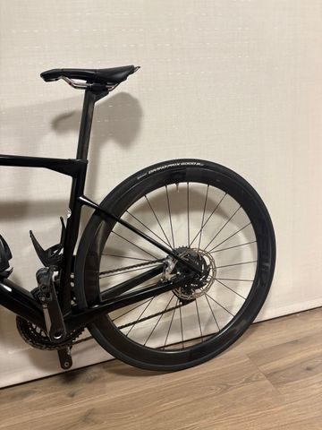 Used BMC Roadmachine 01 ONE 2021 2021 Road & Gravel, Black — image 8 of 10