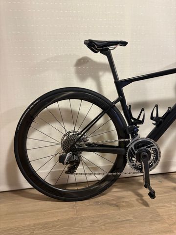 Used BMC Roadmachine 01 ONE 2021 2021 Road & Gravel, Black — image 3 of 10