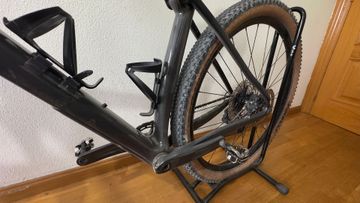 Used Trek Procaliber 9.5 2023 2023 Mountainbike, Light Gray, 29 — image 3 of 6