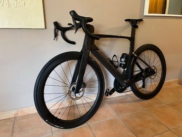 Scott Foil RC 10 2023 2023 Road & Gravel usato, Nero — immagine 7 di 7
