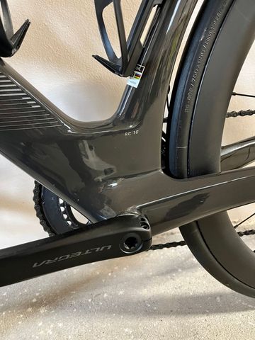 Scott Foil RC 10 2023 2023 Road & Gravel usato, Nero — immagine 3 di 7